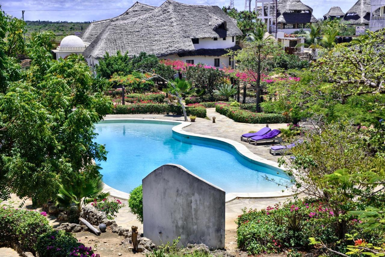 Jumbo Club Watamu Hotel Екстериор снимка