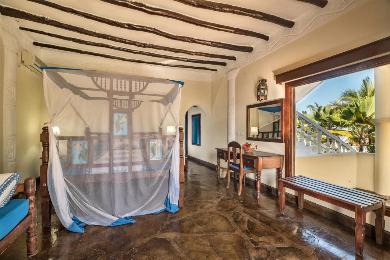 Jumbo Club Watamu Hotel Екстериор снимка