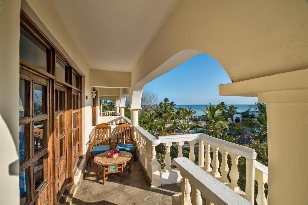 Jumbo Club Watamu Hotel Екстериор снимка