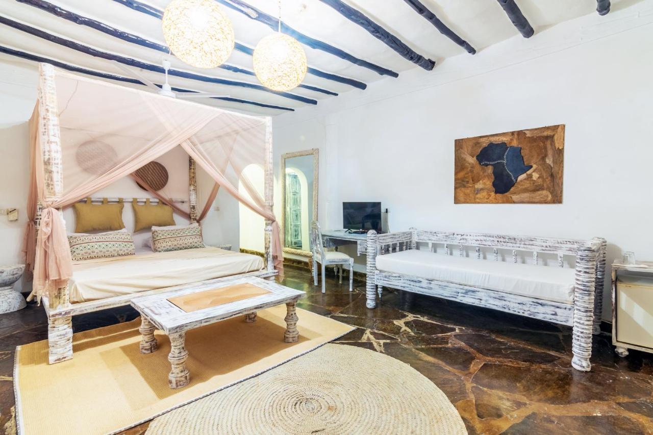Jumbo Club Watamu Hotel Екстериор снимка