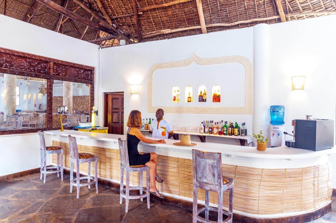 Jumbo Club Watamu Hotel Екстериор снимка